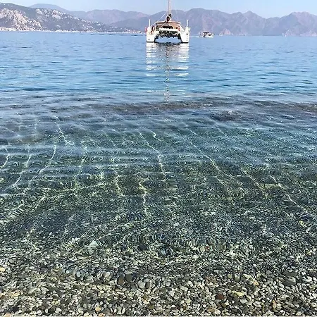 Maris Hotel